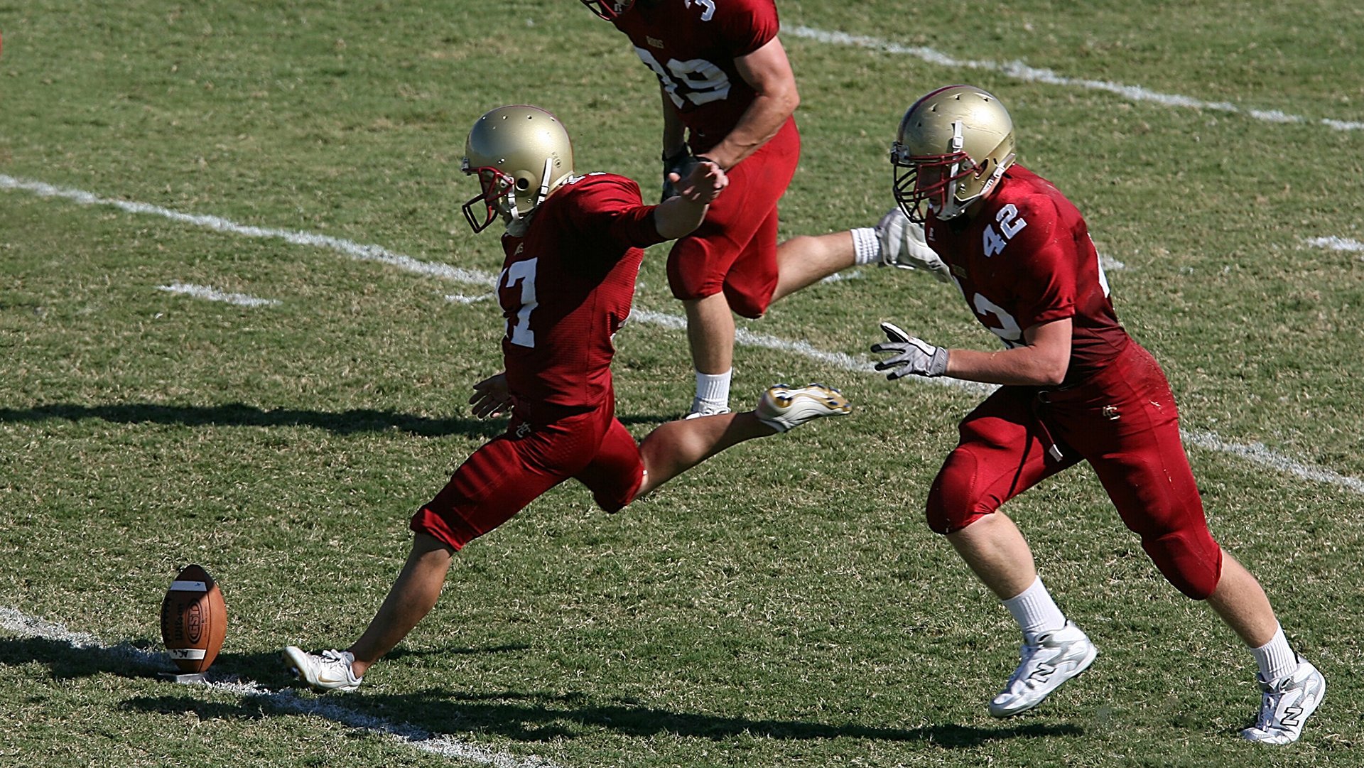 爱游戏在线娱乐官网-“德甲领先队伍继续发力，扩大积分优势”，德甲积分2020-2021