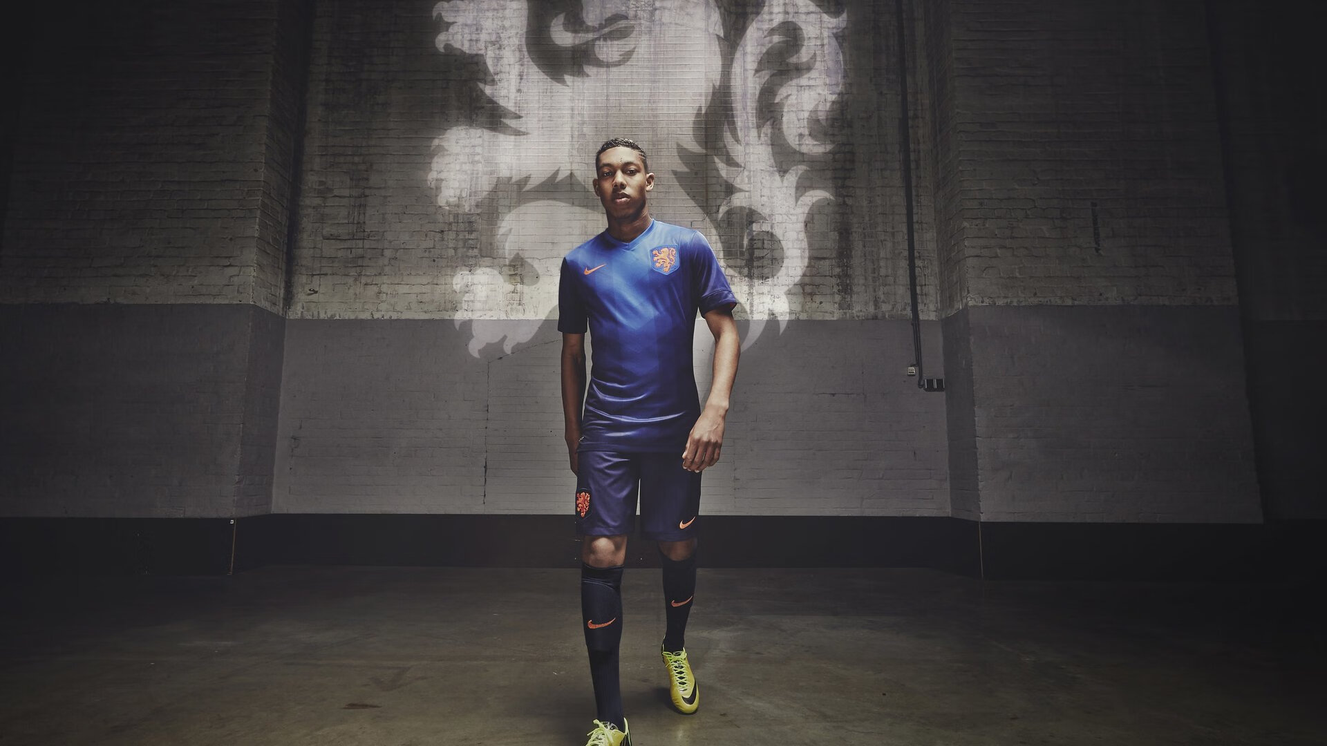 史上最亮丽“冠军夜”：荣耀瞬间熠熠生辉！，冠军叫啥